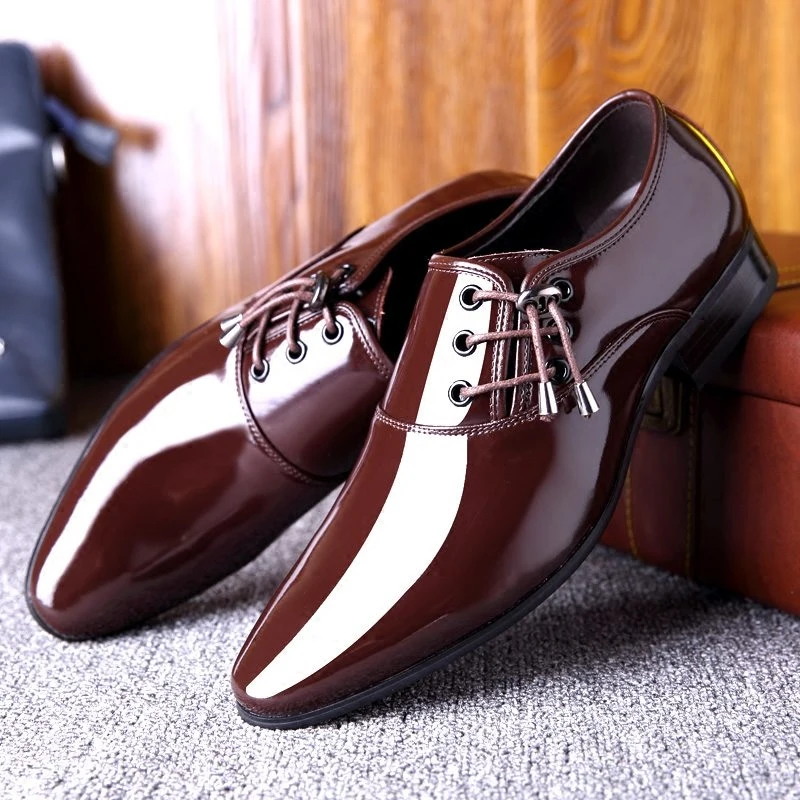 New Popular Men Anti-slippery Wedding Shoes Luxury Dress Shoes Man Elastic Band Brogue Youth Shoes PU Leather Pointy Shoes Male