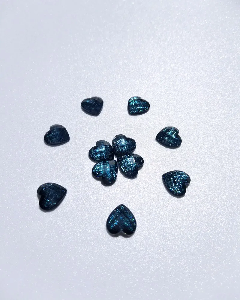 80 шт/10 мм ярко-голубое сверло в форме сердца из смолы AB с плоской задней поверхностью выпуклые Круглые DIY аксессуары для обработки - Цвет: Сиренево-синего цвета