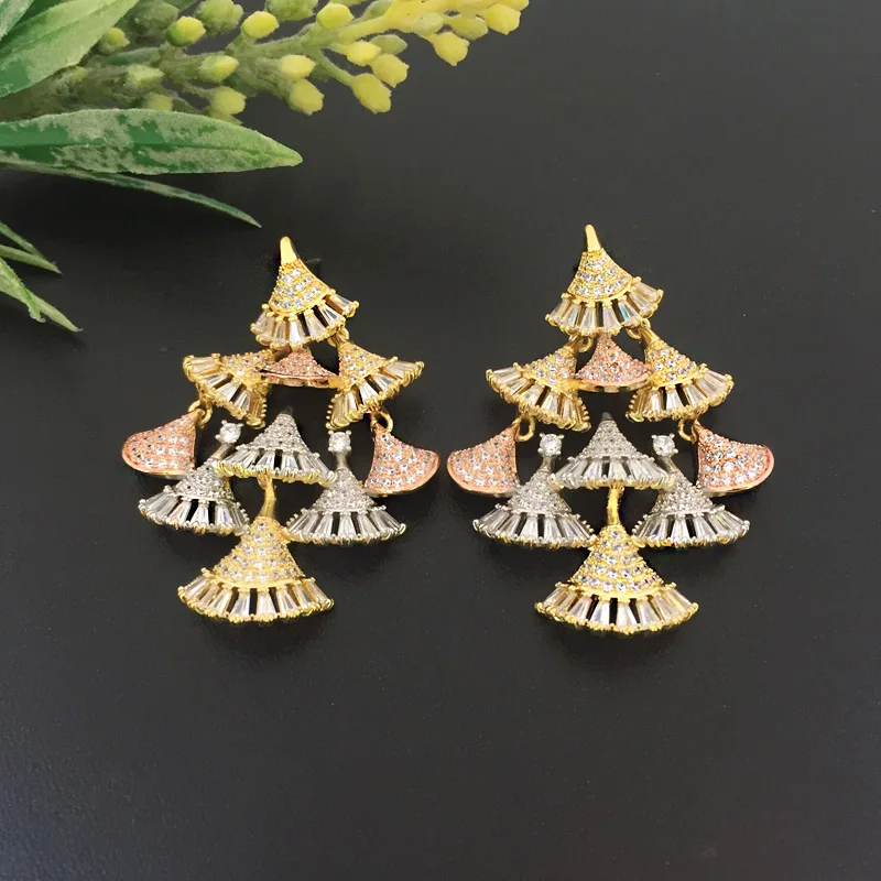 Lanyika, модные ювелирные изделия, Элегантный Большой Спайк, треугольные серьги-гвоздики, микро ПАВЕ, циркон, пескоструйная обработка, обручение, популярные серьги, подарок