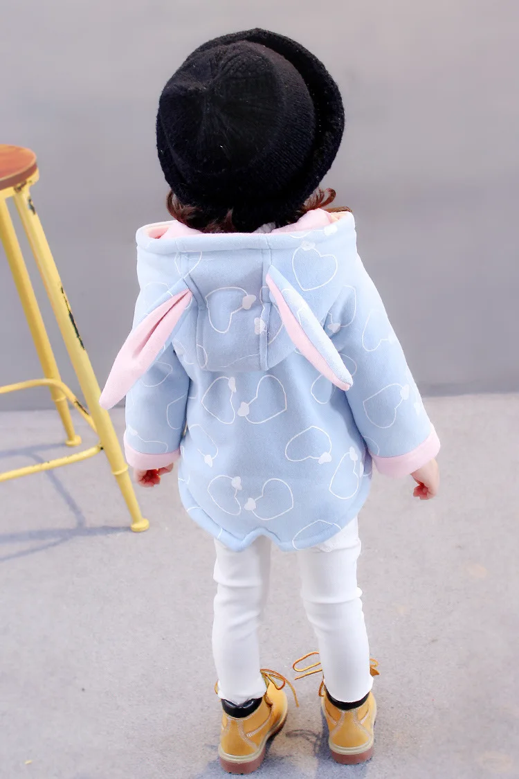 Коллекция 2017 года, осенне-зимняя одежда для маленьких девочек свитер для девочек в Корейском стиле плотное пальто Детская одежда принцессы