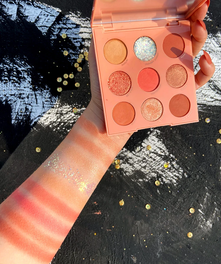 Creamy 9 Color Eyeshadow Pallete Christmas Pigmented Eye Shadow Professional Glitter Makeup Eyeshadow Palette