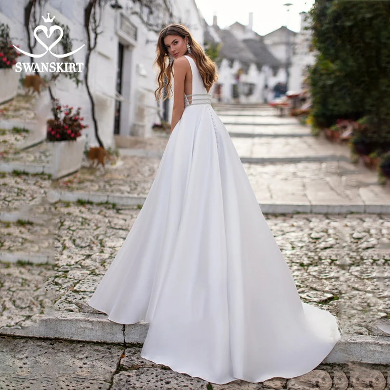 Swanskirt модное свадебное платье трапециевидной формы с v-образным вырезом элегантное атласное свадебное платье без рукавов с кристаллами на заказ Vestido De Noiva K155 - Цвет: Слоновая кость