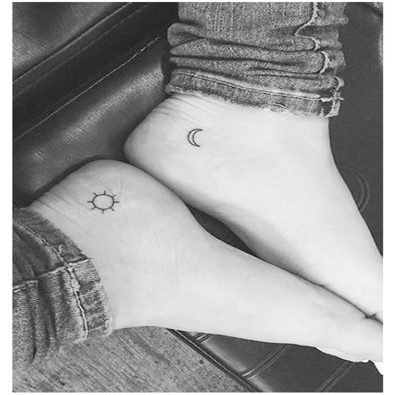 Water Transfer Tattoo Minimalist small sun moon tattoo Body Art Waterproof Temporary fake Tattoo for man woman kid 10.5*6cm