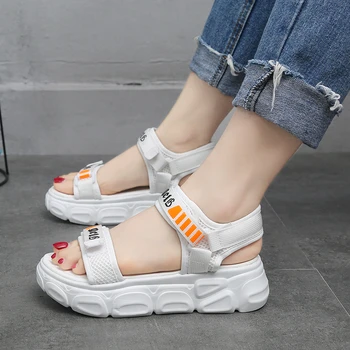 

2020 Summer Women Platform Sandals Flat Designer Woman Block Heel Shoes Brand Black White Fashion Beach Casual Gladiator Sandal