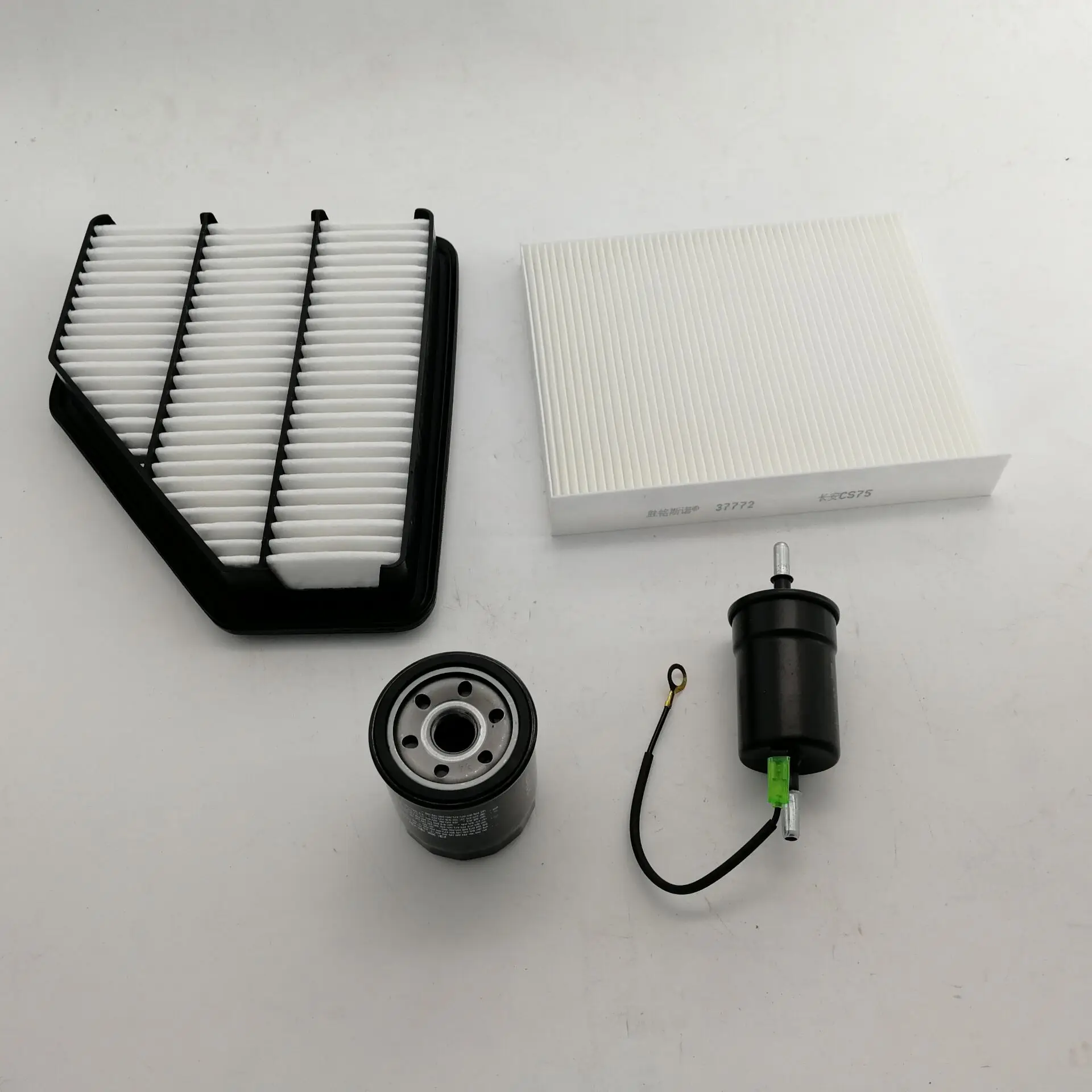 4 pieces a set Air filter oil filter Air conditioning Fuel for CHANA CHANGAN CS75