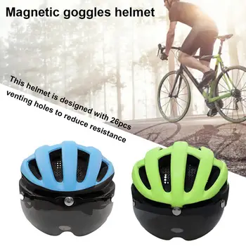 

Adjustable Adult's Bicycle Helmet Breathable Riding Skating Helmet Multifunctional Sports Head Protector