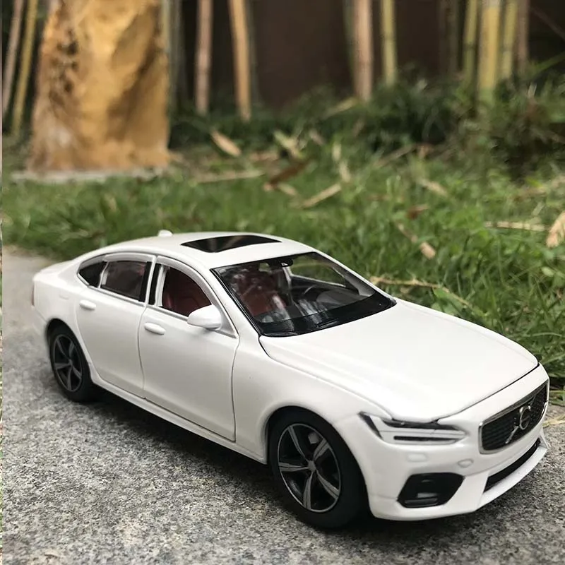 1:32 VOLVOs S90 Alloy Car Model Diecasts & Toy Vehicles
