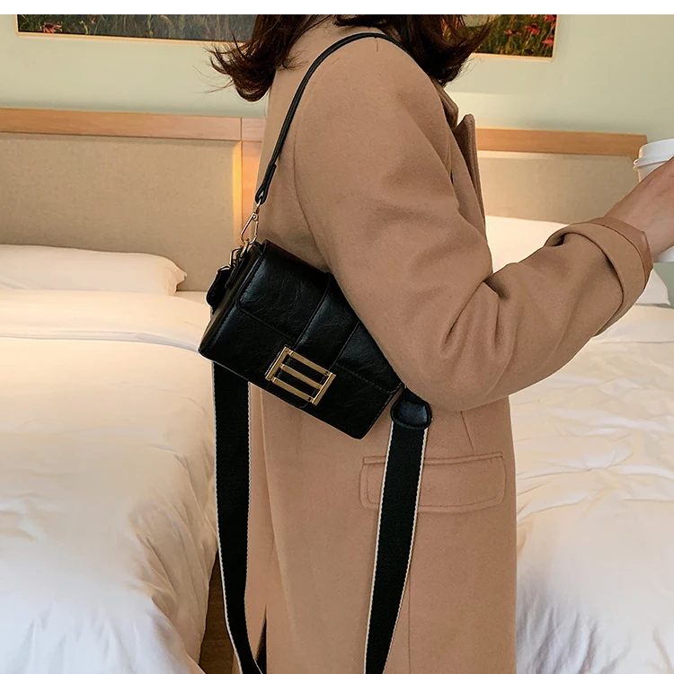 IVog, Новое поступление, повседневная женская маленькая сумка через плечо с монограммой, сумка-мессенджер, красный багет, искусственная кожа, черные ручные сумки для женщин
