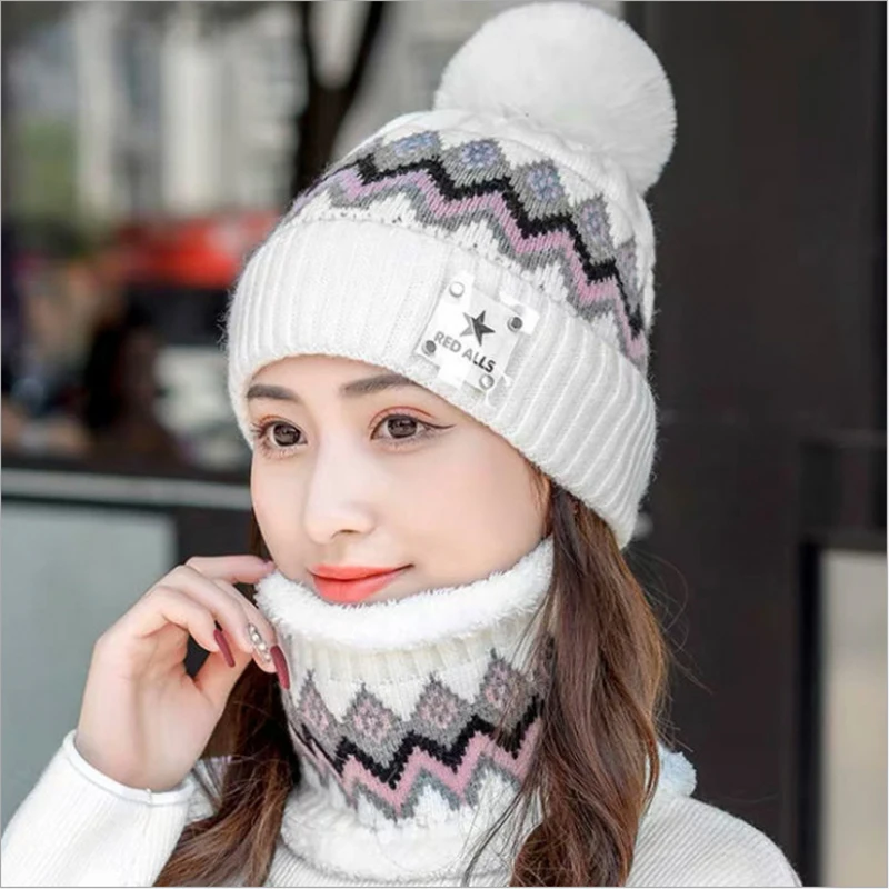 Women's 2-in-1 Winter Plush Hat & Scarf, Letter Patched Windproof