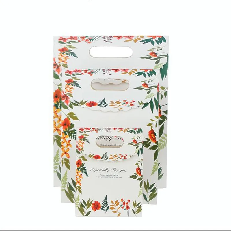 10pcs Thick Quality Flamingo Christmas Paper Box Gift Bag Leaves Portable Gift Packing Bag Birthday Party Favor Stand Bags