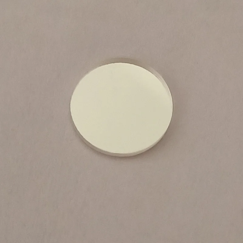 

Optical Glass SPIKE FILTER Central Wavelength 620nm Narrow Band pass Filter Cut-off Wavelength 350-1100nm 85%HIgh Transmittance