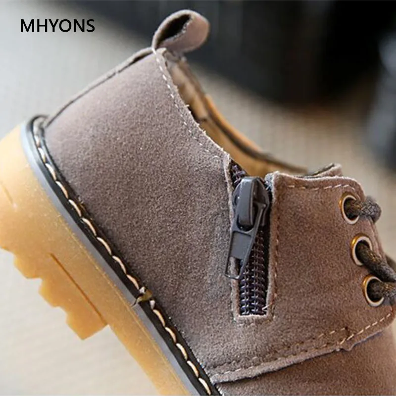 MHYONS; Новинка года; модная повседневная обувь с кожаным ремешком для девочек и мальчиков; Танцевальная обувь для вечеринок для маленьких девочек; нескользящая Водонепроницаемая форменная обувь; размеры 21-30