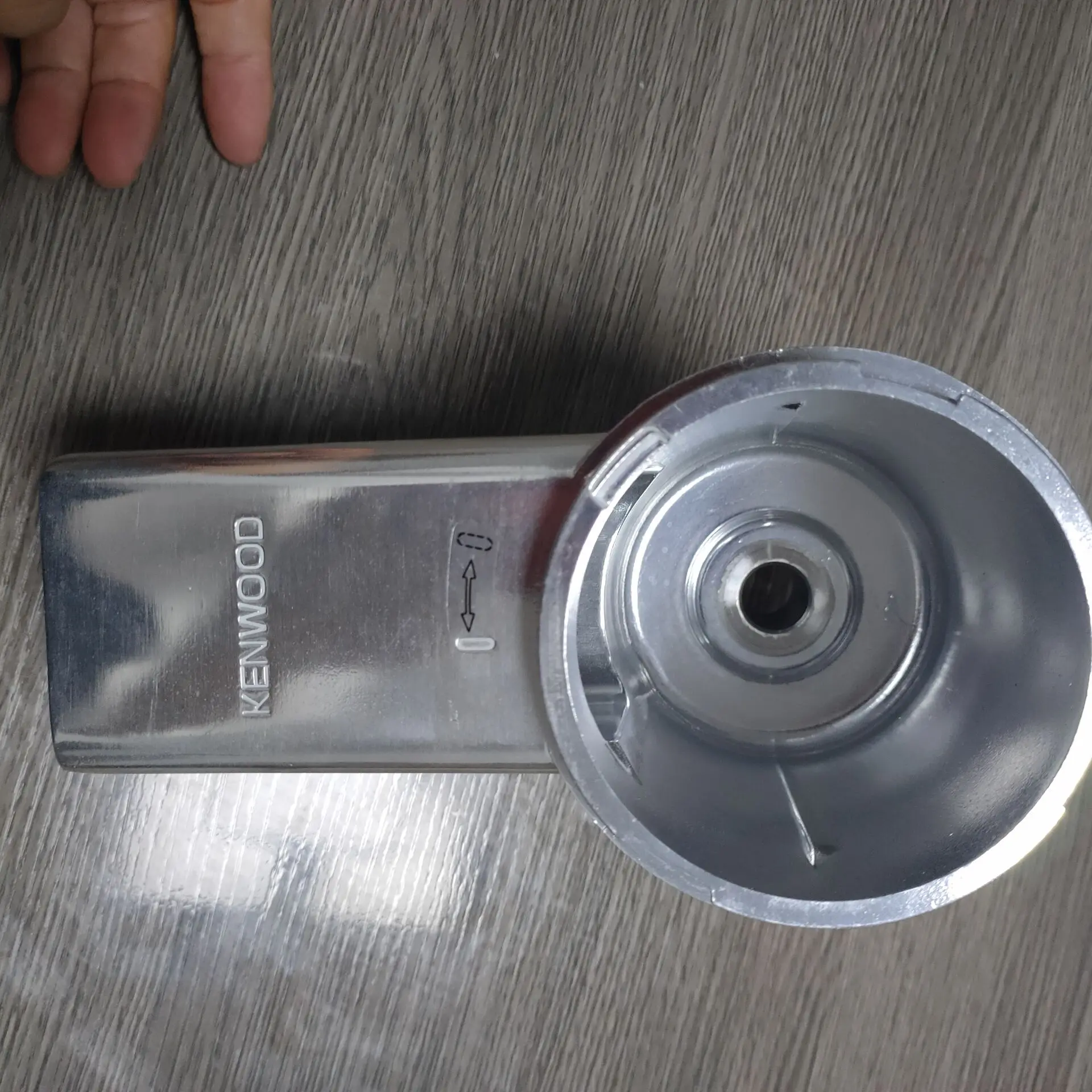 

Терка Kenwood для поддержки корпуса AT642 AT643 AT644 MGX643 MG710 MG720