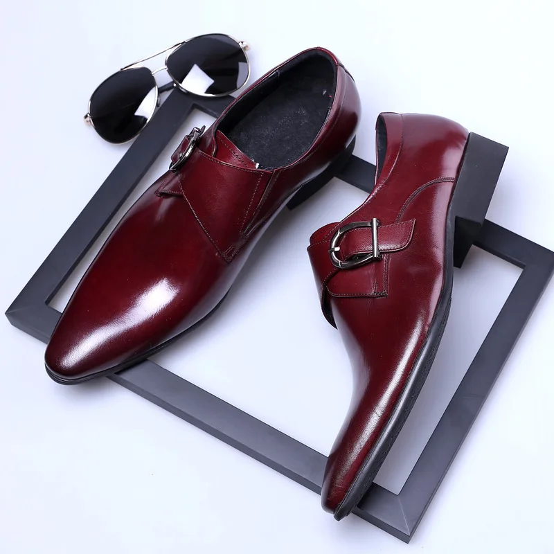 

Men British PU Leather Business Shoes Pointed Toe Fashion Shoes For Men Gold Hasp Casual Shoes Plus Size 48