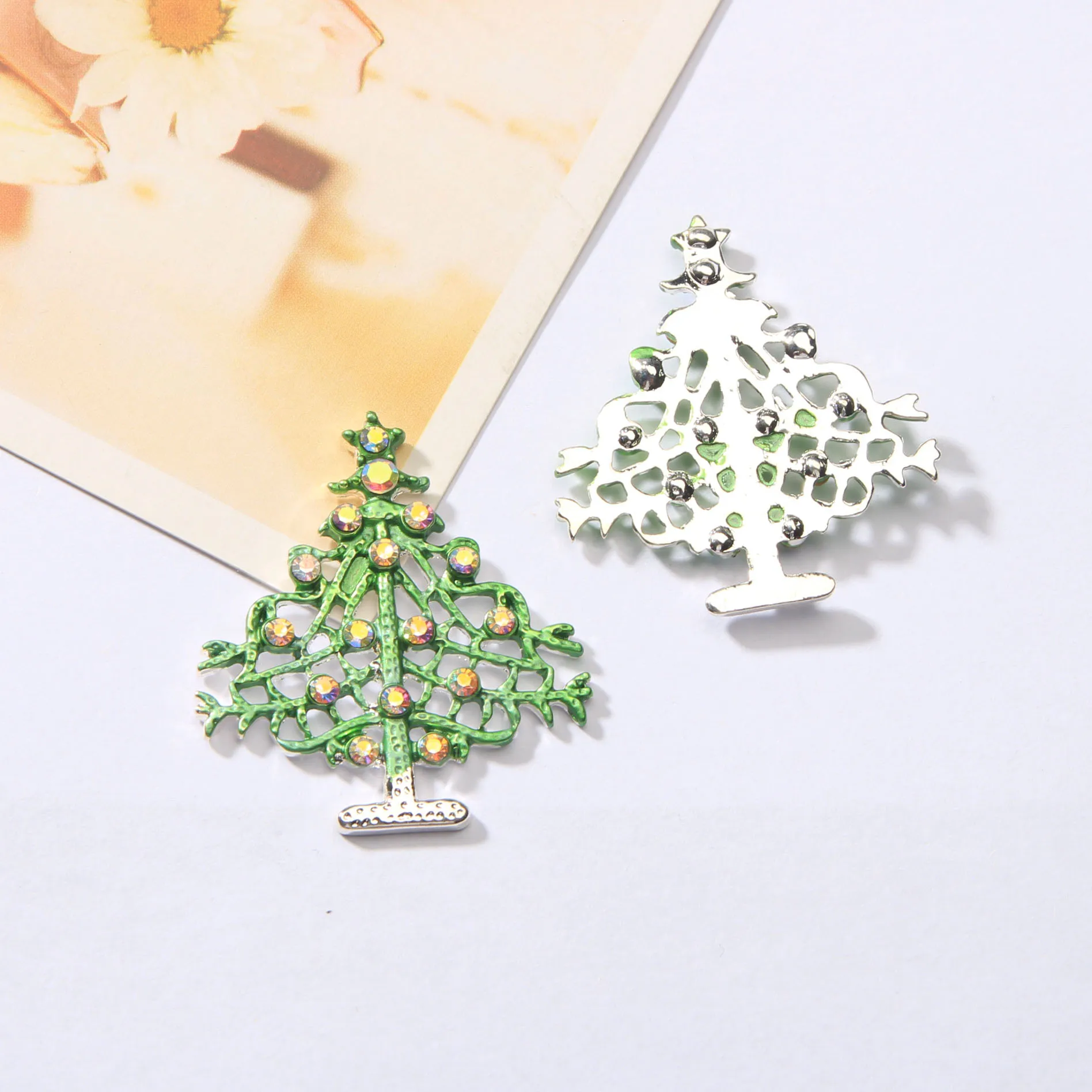 

Free shipping 38X34mm Christmas tree rhinestone button flatback 50PCS/lot(BTN-5669)
