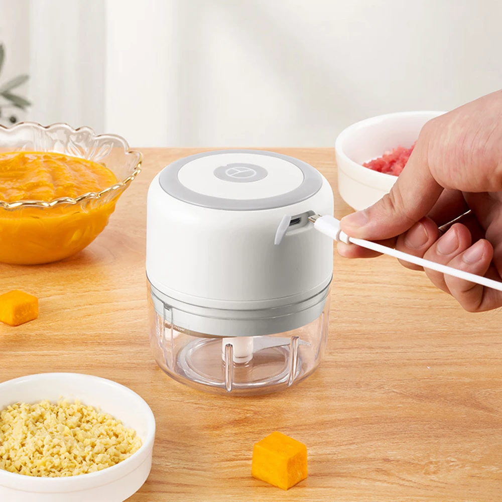  Electric Masher, USB Charging Mini Portable Food Chopper,  Electric Garlic Grinder Food Press Cutter for Vegetables Fruits Nuts Pepper  Onion Chopper: Home & Kitchen