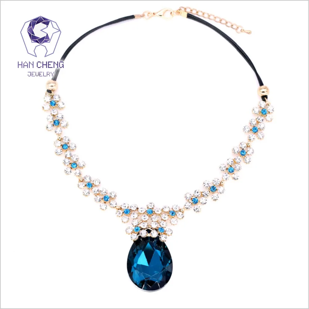 

Hollow Rhinestone Flower Waterdrop Created Crystal Necklaces & Pendants Golden Metal Rope Chain Choker Necklace Women Jewelry