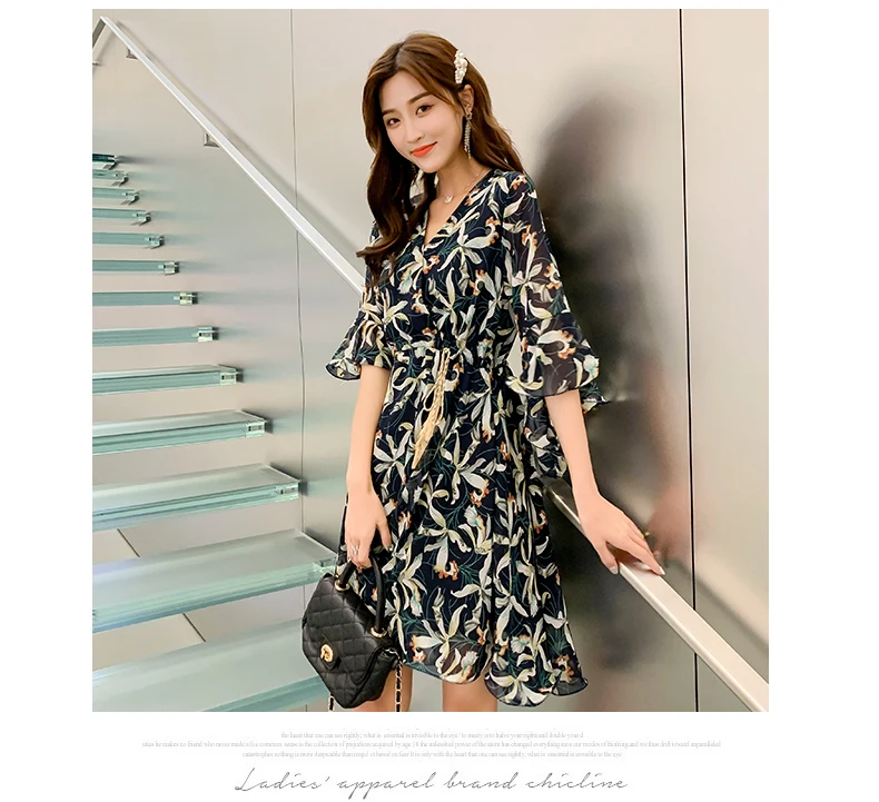 Boho Style Chiffon Dress Women New Summer Ruffles Sleeve V-neck Floral Print Dress Female Beach Tunic Party Dress Vestido