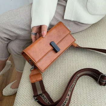 

Messenger bag ladies 2020 new PU leather Korean fashion small square bag winter ins shoulder messenger purses and handbags
