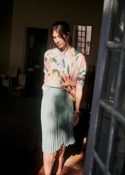 

2020 Autumn Winter New Pattern Fashion Easy Knitted Slim Fit Blue Socket Printing Tide Long Sleeve Crew Neck Sweater Women M8