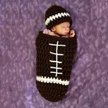 Costume de Rugby pour nouveau né 0 6 mois, costume de dessin animé mignon, vêtements tricotés à la main, sac de couchage Fengzi