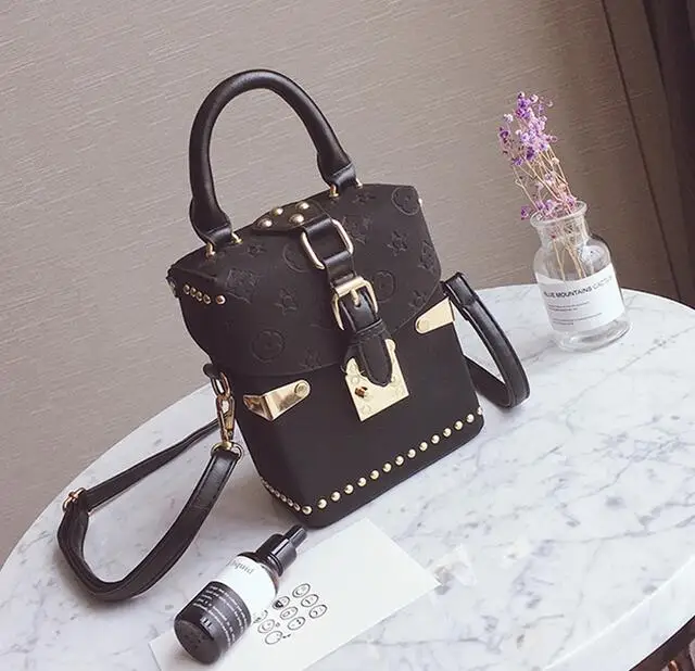 

2019 New wave fashion atmosphere box package square bag Korean version of the wild Messenger bag