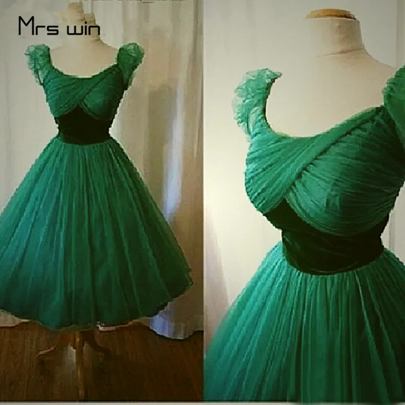 

Mrs win Prom Dresses Plus Size O-neck Green Women Party Ball Gowns High Waist Sleeveless Pleat Short Formal Dress 2020 HR099