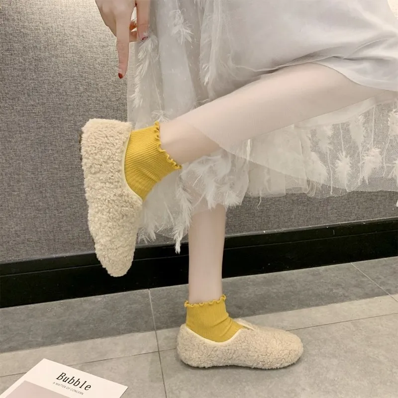 

New Fashion flats Plush Velvet Peas Shoes Female Wear Wild Thick Warm Casual Winter Women footwear Zapatillas Mujer K17-01
