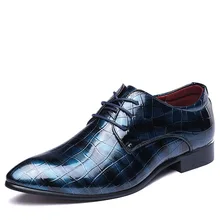 Мужские модельные туфли из крокодиловой кожи, большие размеры 37-48, кожаные туфли с красной подошвой, с острым носком, на шнуровке, синие официальные свадебные туфли в стиле Дерби