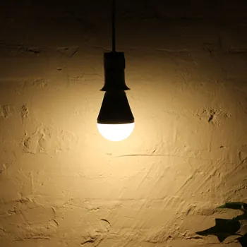 

E27 9W Warm White/Pure White Non-dimmable LED Globe Light Bulb AC100-240V