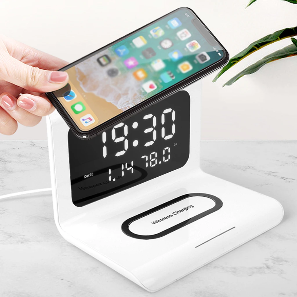 Electric Clock Perpetual Calendar Wireless Charger Desktop LED Digital Alarm Clock with 10W Wireless Mobile Phone Charging Pad