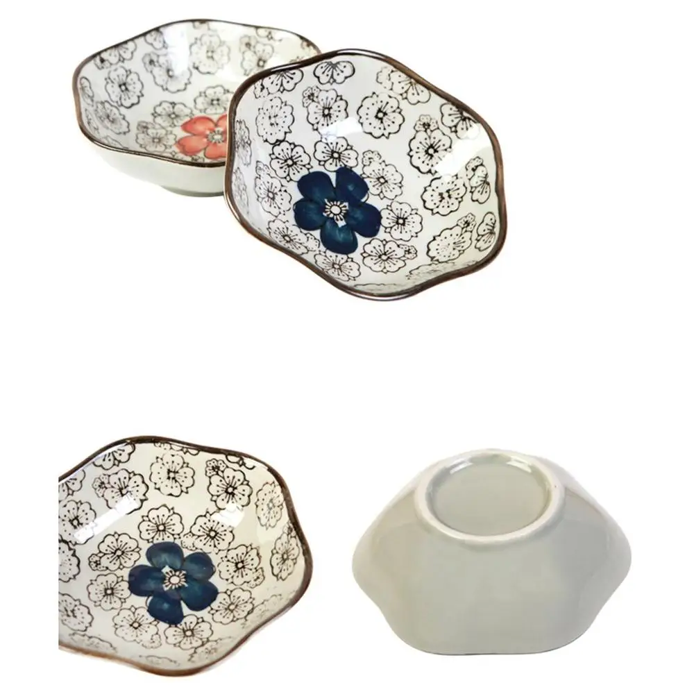 

Japanese-Style Ceramic Tableware Vinegar Dish Soy Sauce Seasoning Dish--Red Rich
