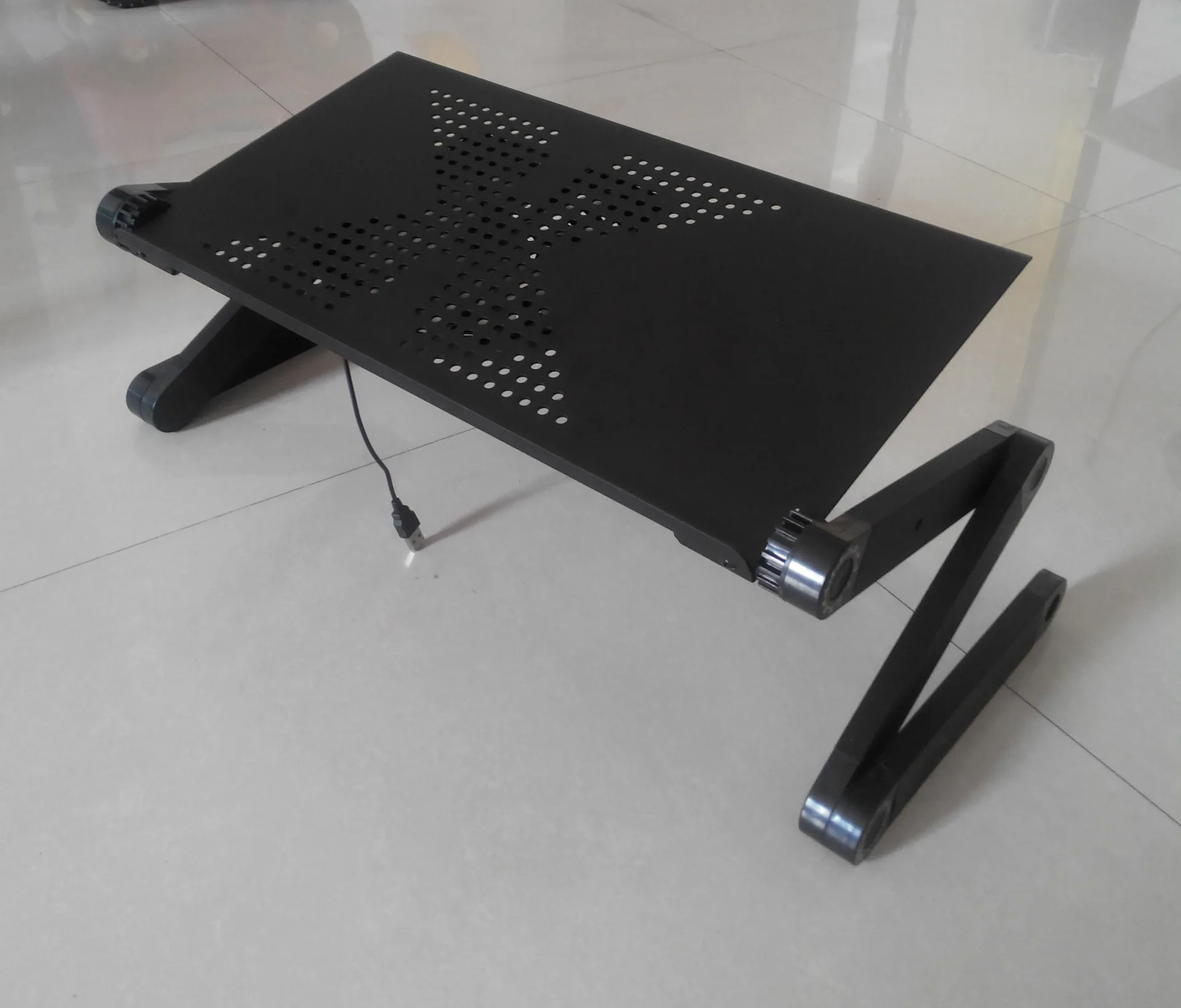 

[A Generation of Fat] Laptop Table Bed Folding Computer Desk Simple Desk Office Desk