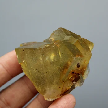 

New mineral ! 79g Natural yellow fluorite Cluster mineral specimens Stones and crystals Healing crystal