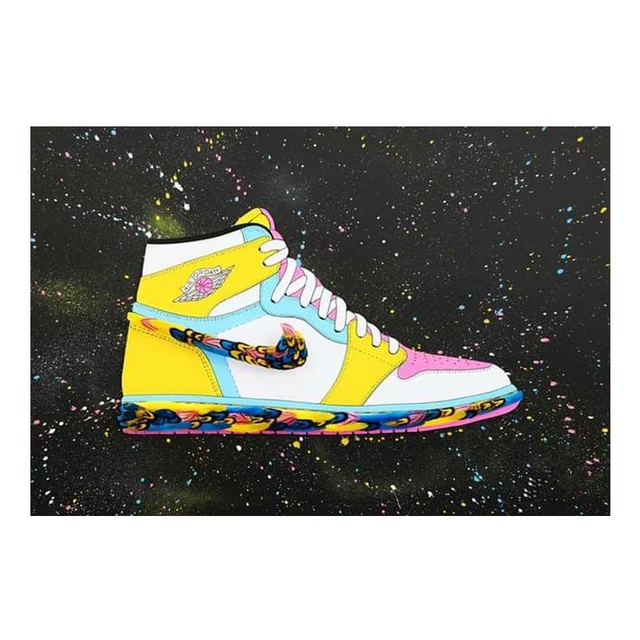 Modern couple sneakers canvas paintings, street art graffiti wall paintings and posters, family living room decoration paintings as the picture shows