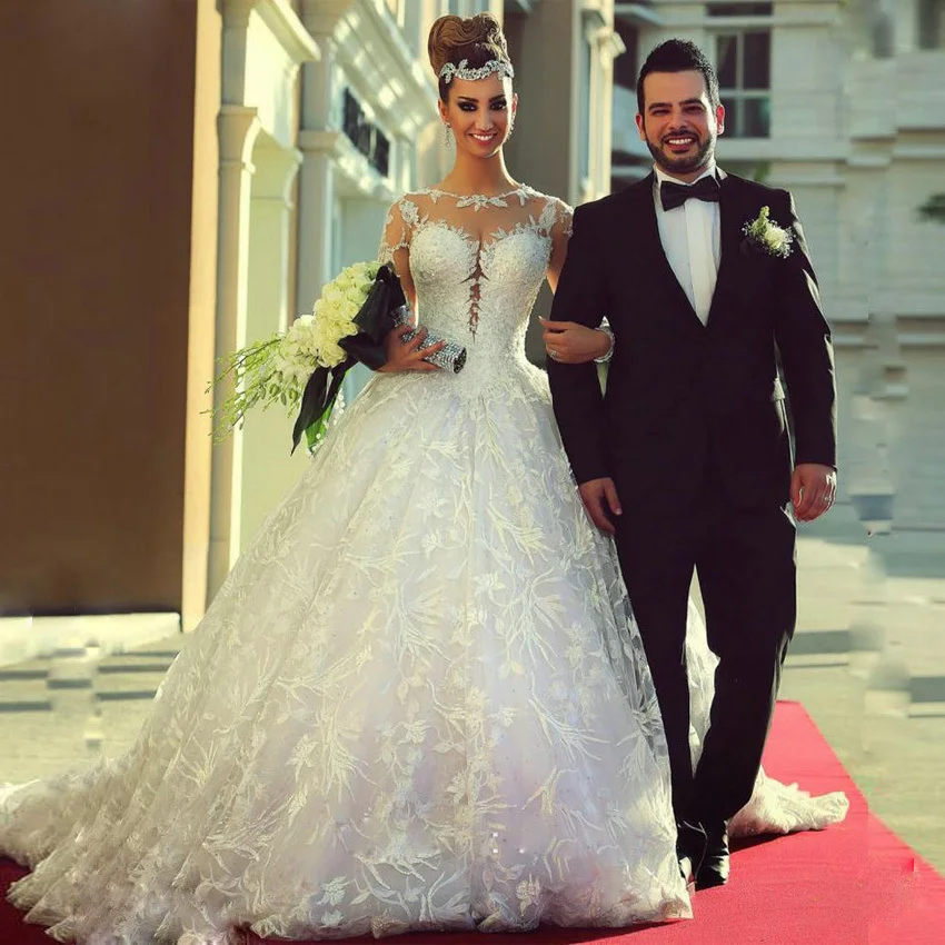 Prinses Aangepaste Lange Mouwen Vestido De Noiva Back Lace Bridal Illusion Bruidsjurk 2018 Lace Moeder Van De Bruid Jurken Prinses Aangepaste Lange Mouwen Vestido De Noiva Back Lace Bridal Illusion Bruidsjurk 2018 Lace Moeder Van De Bruid Jurken