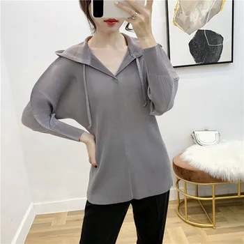 

New long-sleeved double-folded cap for women MIYAKE pleated jacket Spring and Autumn Period free shipping