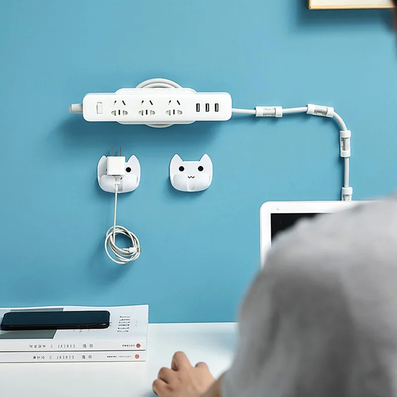 

Socket Plug Holder Powerful Traceless Wall-Mounted Fixer Home Self-Adhesive Socket Cable Wire Organizer Seamless Power Strip