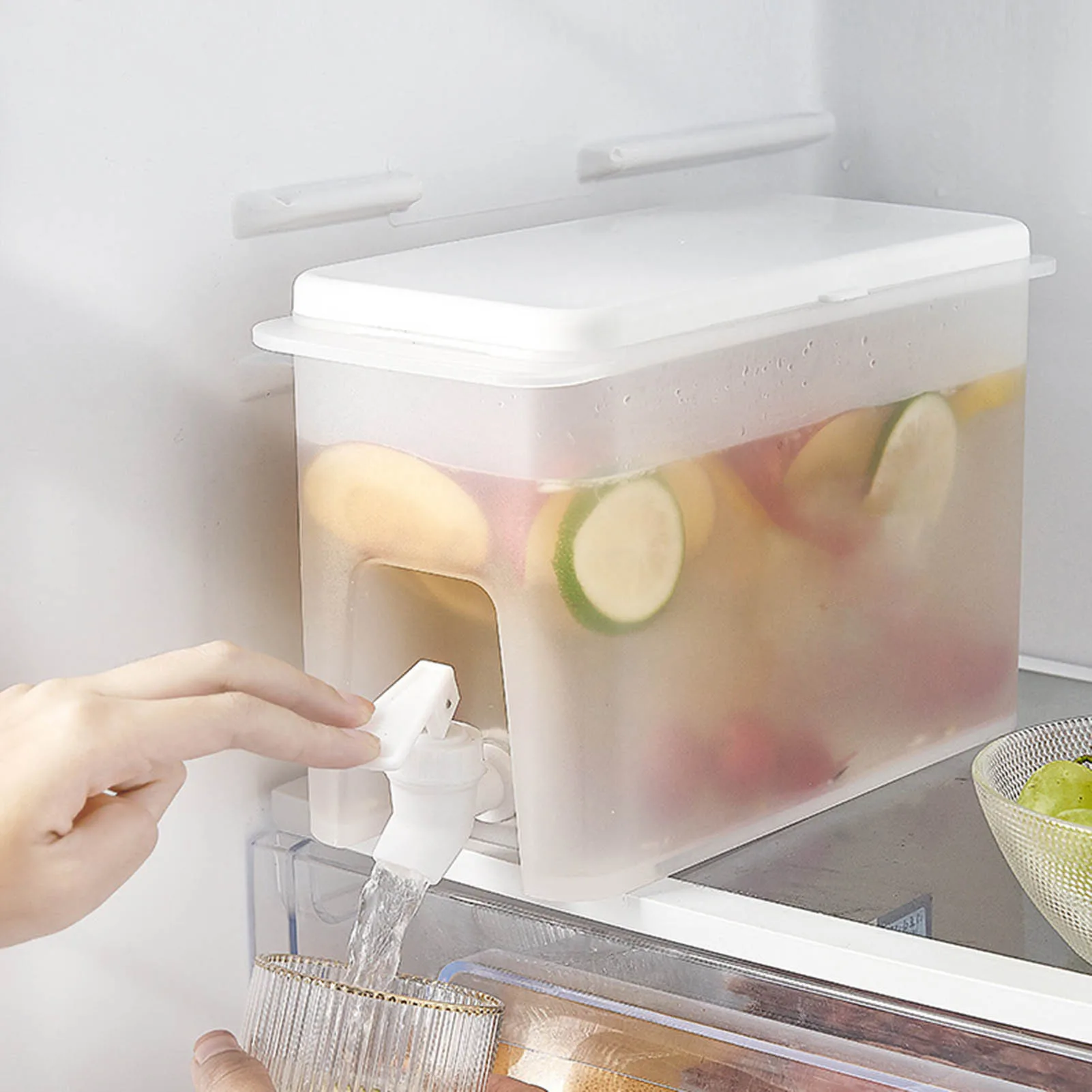 

3.5L Water Dispenser Juice Container With Spigot For Refrigerator Summer Household Cold Water Bucket Cold Soaking consistent