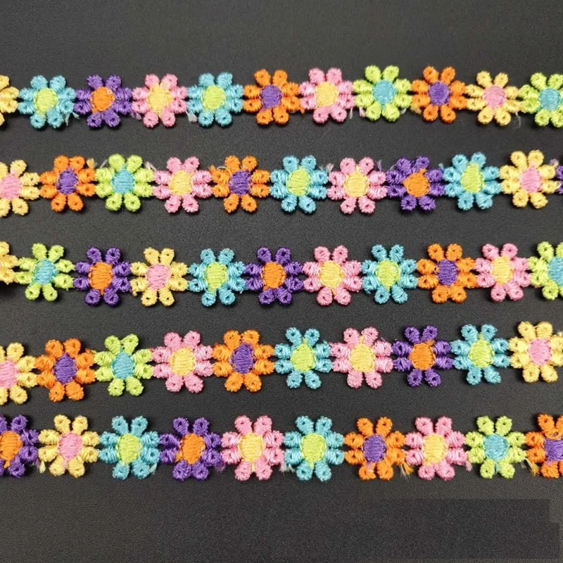 

3 Yards 1.5cm Water-soluble flower small daisy cloth patch embroidery patch color headdress applique clothing accessories