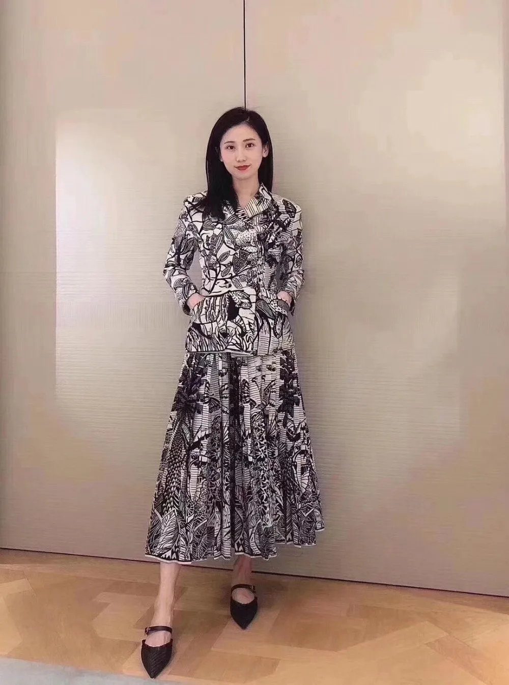 Весенняя мода женский блейзер с принтом пальто Женская Повседневная куртка Верхняя одежда gdnz 11,19