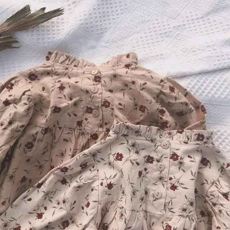 Детская одежда из Южной Кореи; рубашка в стиле ретро для девочек; коллекция года; осенняя одежда; стиль; пуловер для маленьких девочек с цветочным узором и стоячим воротником; рубашка