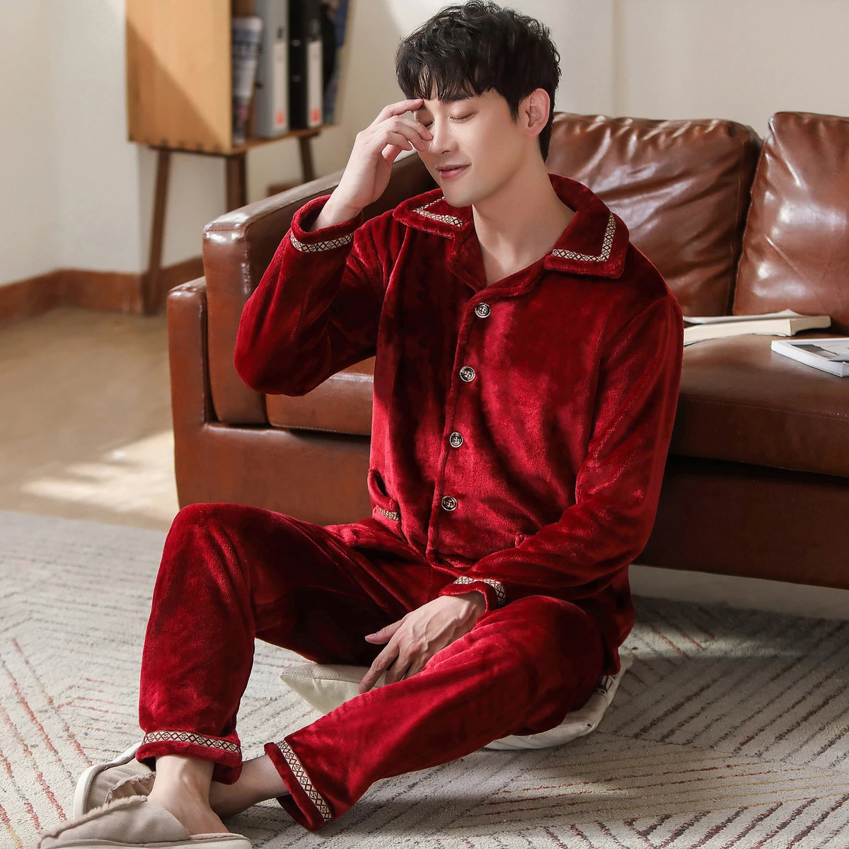 Winter Wine Red Pajamas Male Flannel Sleepwear Soft Warm Pyjamas Set Nightgown Men's Pajamas Sets Long Sleeve Men Lounge Pijamas silk sleepwear