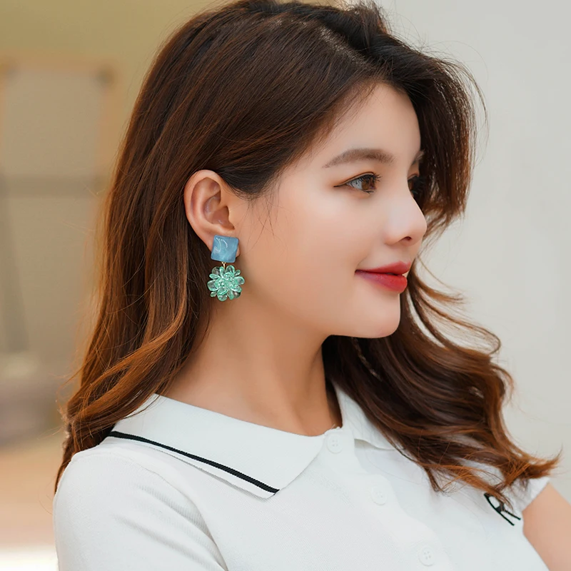 Xinwei популярные Геометрические Висячие серьги для женщин Bijoux прозрачный кристалл в виде Капли серьги массивные Ювелирные серьги в подарок