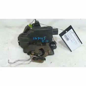 

DOOR LOCK REAR RIGHT Audi A6 AVANT (4B5)