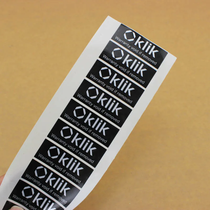 Etichette Antimanomissione Senza Trasferimento/La Lettera Antimanomissione Aperta Vuota Con Spettacolo Ad Alta Visione Sull'Etichetta Pellicola Stock