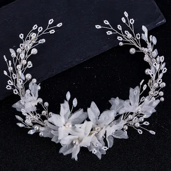 

Bridal ornaments popular in Europe and America hand woven crystal hair with White Flower Pearl Wedding headgear