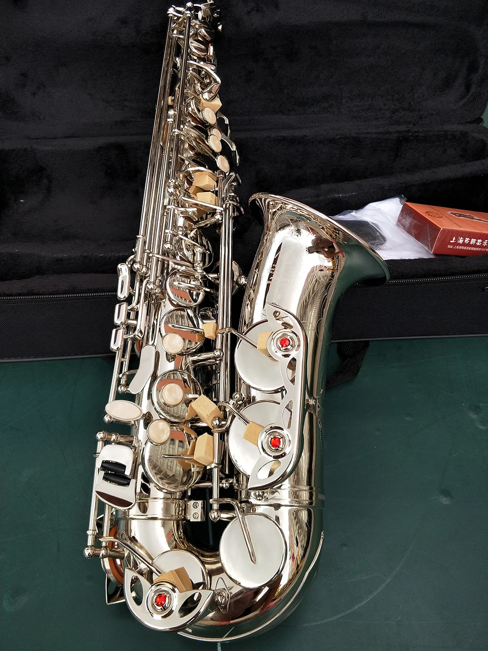 Classic Mark Model Alto Eb Tune Saxophone Nickel Plated E Flat Sax With Case Mouthpiece Reeds Straps Professional