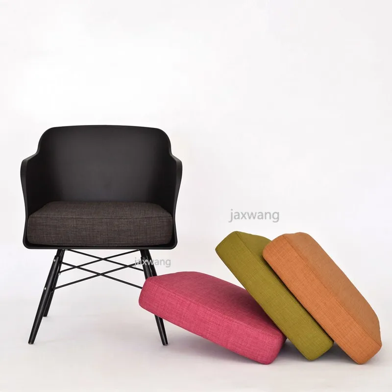 

Minimalist Modern Design Plastic and Solid Wooden Leg Living Room Leisure Chair Simple Fashion Design Reading Chair Loft Chair
