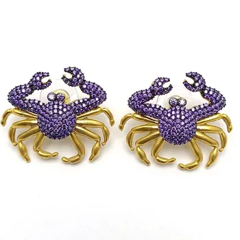 

Crab Zircon Earrings Purple